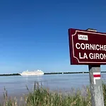 Apartamento Grand Duplex Avec Terrasse Au Coeur De Blaye